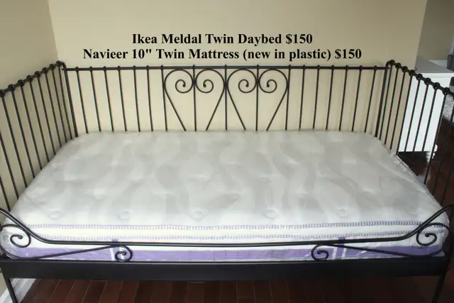 Ikea Meldal Twin Daybed & 10" Twin Mattress in Beds & Mattresses in Oshawa / Durham Region - Image 2