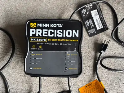 Pulled from a working setup, Boat was modified from 12V setup to 24V, so this charger was no longer...