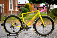 Montu Osiris Carbon road bike (multiple sizes available)