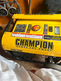 Generator for sale $500 only 250 hours moving Hast to go