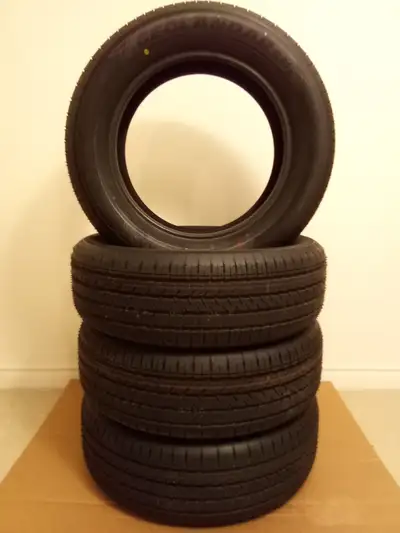 Yokohama Geolandar 225/60/17. G91. 98H SL. M+S. Dealership take-offs from new vehicle prior to lease...