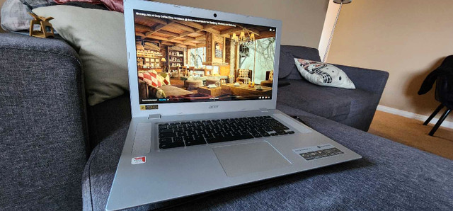 Acer Chromebook 315 15.6" in Laptops in London