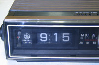 vintage GE General Electric FLIP Clock Radio  Serviced Perfect