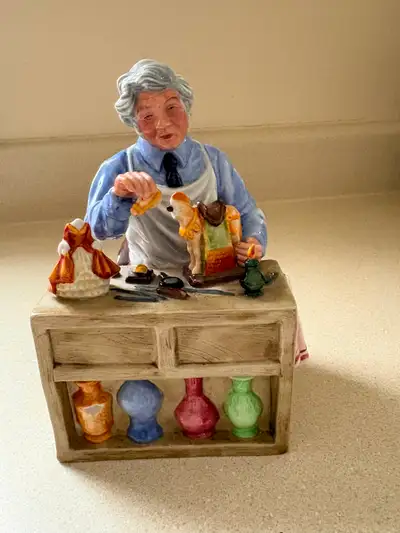 Royal Doulton-"The China Repairer"- full size-rare item, View more