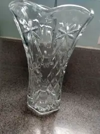Pinwheel vase
