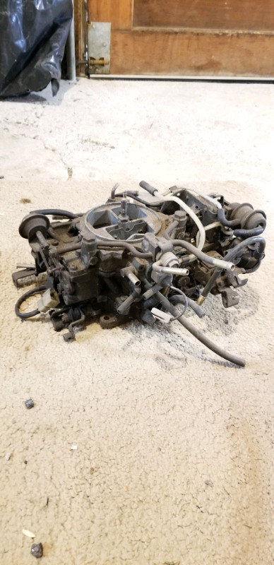 1st gen Mazda Rx7 12a Carburetor  in Engine & Engine Parts in Markham / York Region - Image 2