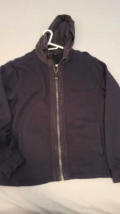 Harley Davidson zip up sweater size small. Check out my other ads for other Harley gear.