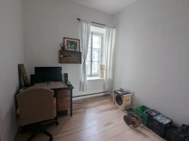 Photo 10