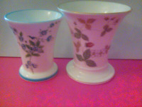 2 Small English Vases
