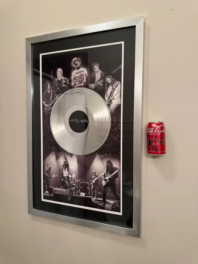 ALL ROCK PICS FIVE HUNDRED BUCKS 62863265868801126