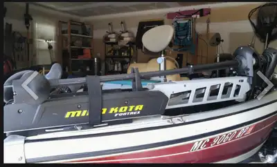 This has only been used 6 times this fall. It’s basically new. I upgraded to a new boat, this is the...