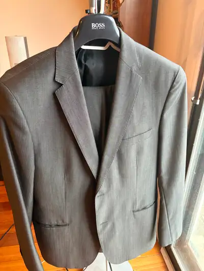 MENS BOSS SUIT, View more