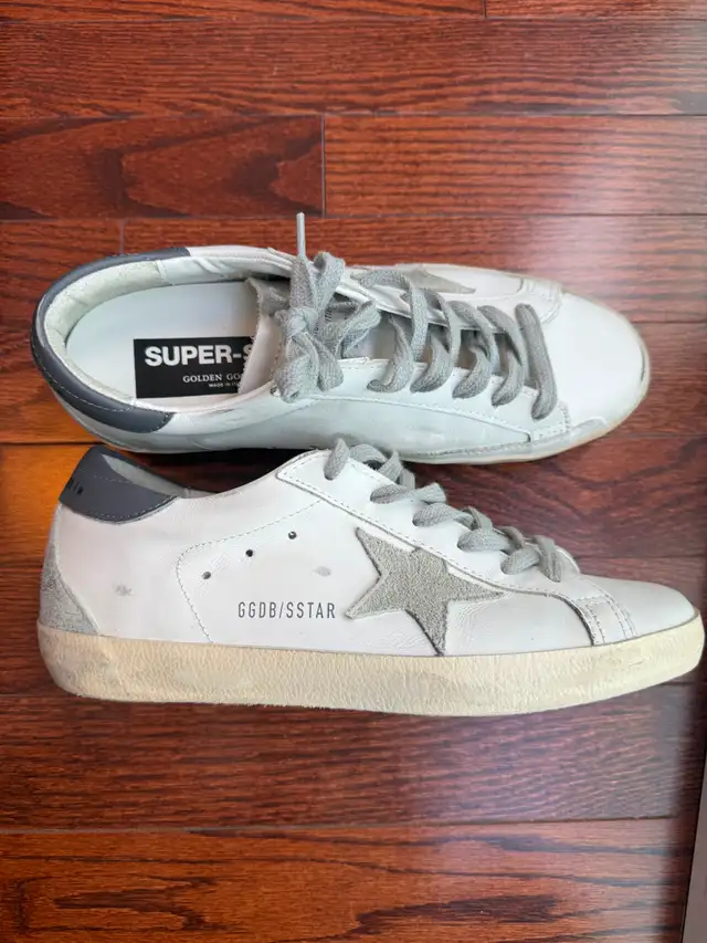 Golden Goose Super-Star Classic White Ice Dark Grey Size 39 EU in Women's - Shoes in City of Toronto - Image 2