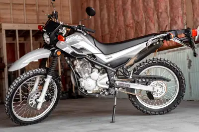 Amazing Bike - selling because we had a baby and can't ride as a couple anymore.
