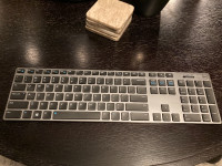 Dell KB700 Multi Device Wireless  and Bluetooth Keyboard