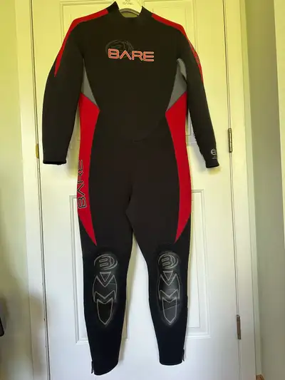 Would fit a man or woman between 5 feet 5/167cm and 5 feet 8/172 cm approx, weighing about 190/200 p...