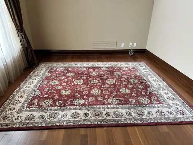 New Zealand Wool and Silk Rug in Rugs, Carpets & Runners in Markham / York Region - Image 2
