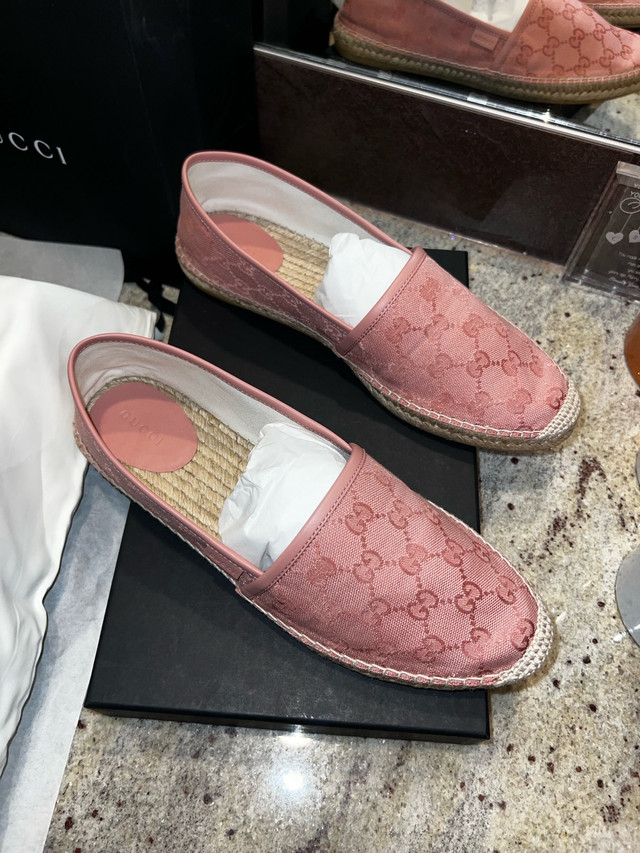 BRAND NEW AUTHENTIC in the box NEVER WORN GUCCI espadrilles in Women's - Shoes in Edmonton - Image 4