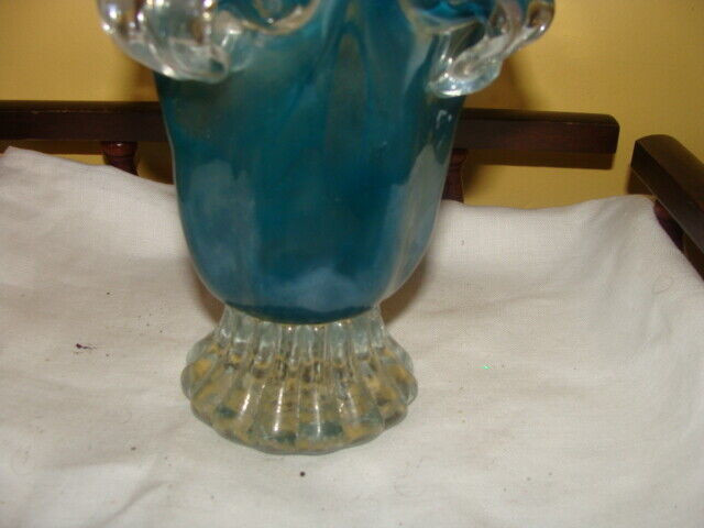Vase en verre souffle, couleur turquoise dans Art et objets de collection  à Laval/Rive Nord - Image 2