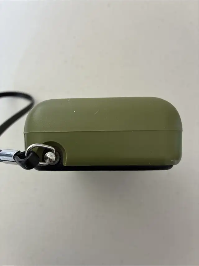 PHILIPS 90 RL 47 AM Pocket Radio Tactical in General Electronics in City of Toronto - Image 3