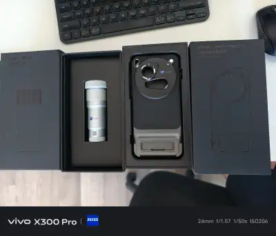 Vivo x300 Pro Photography kit + G2 200mm Lens, View more