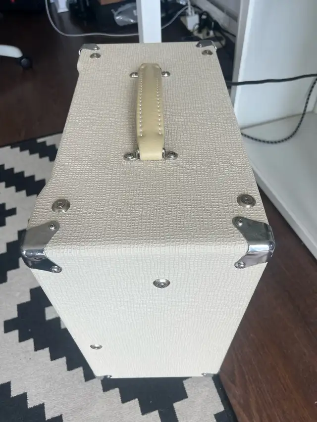 Stage Right 15W All-Tube Combo Amp – Upgraded Reverb in Amps & Pedals in City of Toronto - Image 4