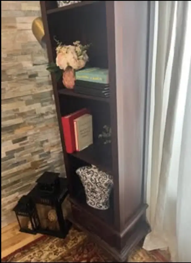 Solid Wood Bookcase  in Bookcases & Shelving Units in Barrie - Image 3