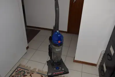 Hoover wind tunnel vaccuum cleaner, View more