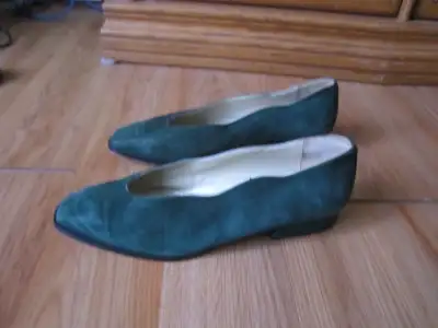 Chaussures en cuir véritable, View more