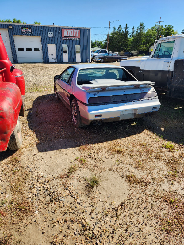 1985 Fiero GT in Classic Cars in Regina