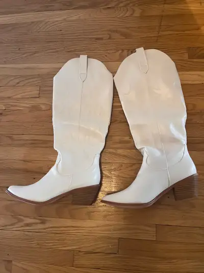 NEW — Women Cowboy Western — Size 11 Boots, View more