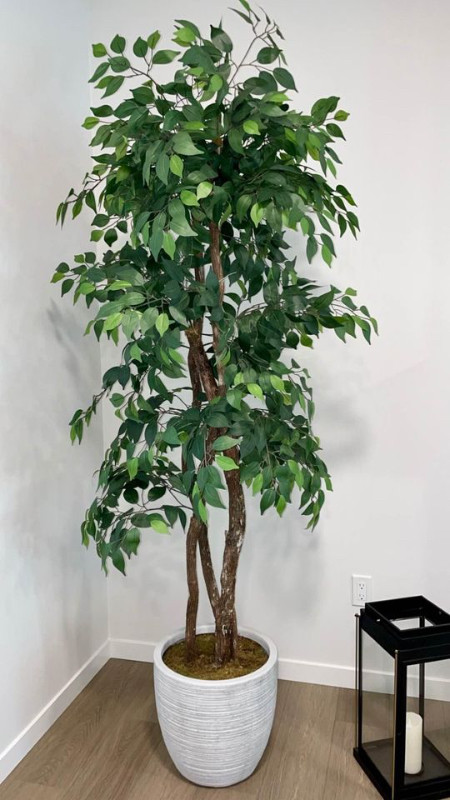 Brand new large artificial tree plant in Home Décor & Accents in Edmonton - Image 2