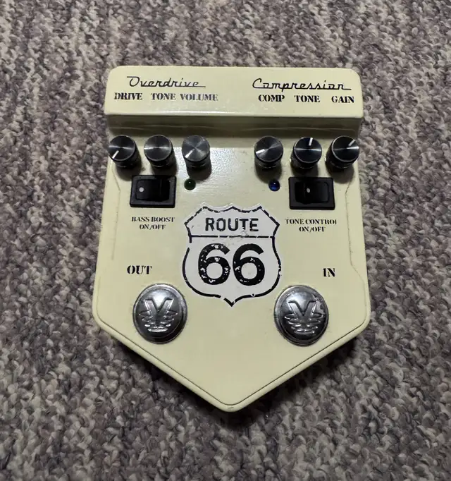 Vintage Style V2 Route 66 Guitar Overdrive EFX Pedal in Guitars in Cole Harbour - Image 2