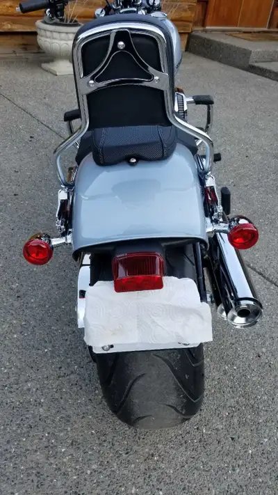2023 Harley Breakout 117 Only 555 kilometers. As new. Sceaming Eagle Air box Sissy bar docking. Back...