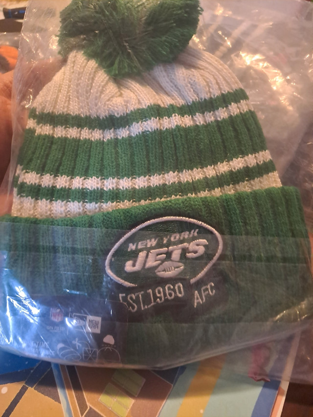 NFL Toques in Multi-item in London - Image 4