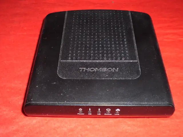 Thomson DCM475 DOCSIS 3.0 Cable Modem in Networking in City of Toronto - Image 2