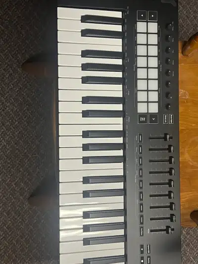 Novation Launchkey 49 MK3, View more