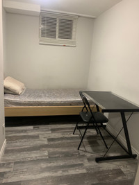 $750. Private room 