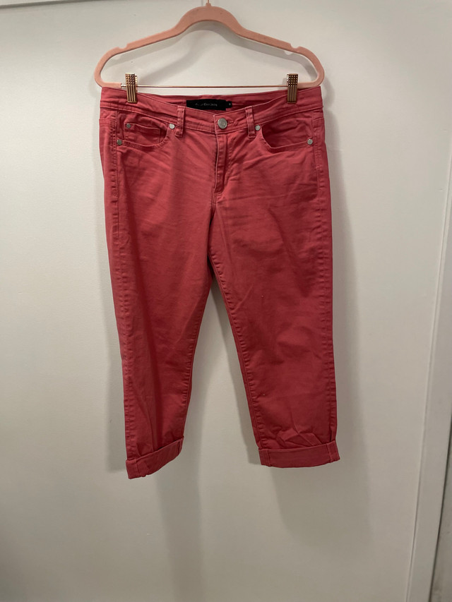 Capri en jeans  dans Femmes - Pantalons et shorts  à Laval/Rive Nord