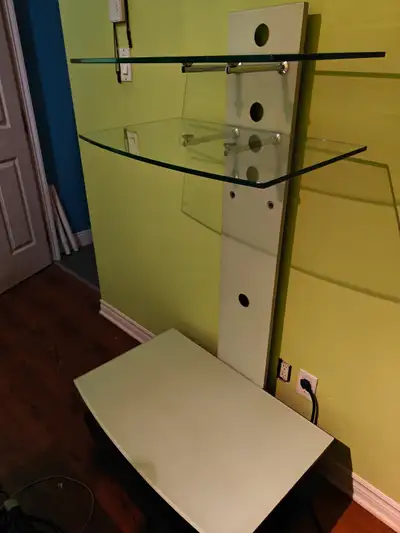 Meuble audio-vidéo à donner, View more