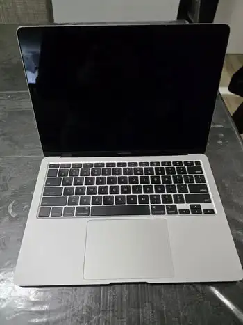 2020 Apple MacBook Air 13.3" - i5 - 512GB - 8GB RAM (Fast Char, View more