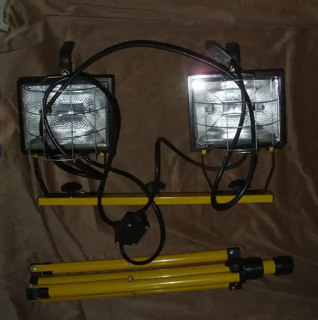 Work Light in Other in Oakville / Halton Region - Image 4