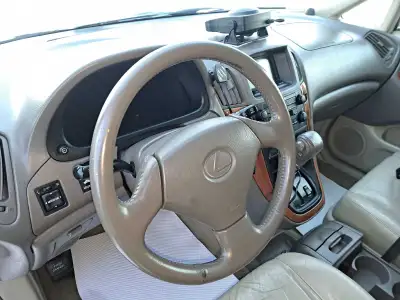 This is a well used 26 years old vehicle. ✅️new tires ✅️new alternator ✅️timing belt ✅️front wheel d...