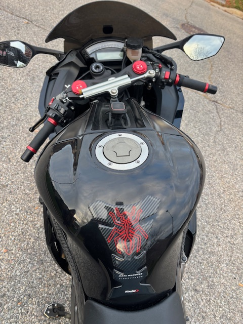 2011 KAWASAKI NINJA ZX10r in Sport Bikes in City of Toronto - Image 7