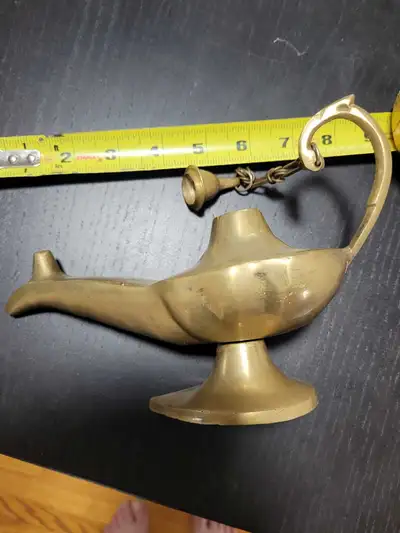 Scarborough porch pickup. M1e4m1. Large thick brass lamp from Lebanon. $40 firm. Not accepting lower...