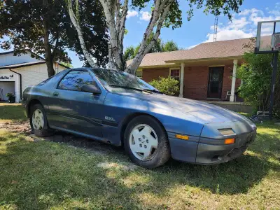 Rare 1986 Mazda RX-7 GXL Two-Seater Sports Car. The perfect PROJECT CAR for the Motoring Enthusiast....