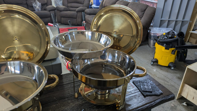 BRAND NEW, Chafing Dish for Buffet Set, 4.8 Qt x 2 - $70 obo in Kitchen & Dining Wares in Edmonton - Image 3