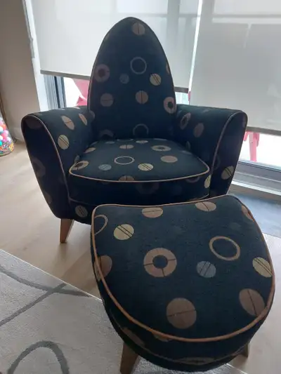 Custom Black 'Venus' Accent Chair, View more
