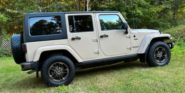 2016 JEEP WRANGLER UNLIMITED SAHARA (75th Anniversary Edition)63871251737217124