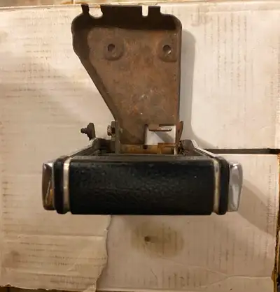 1968 - 1969 Camaro z28 Super Sport , rally sport Horseshoe Automatic Shifter Assembly, this is a gen...